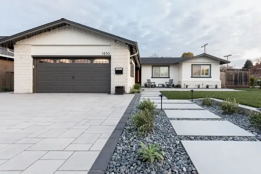 Northwood landscaping wooden fence installation project